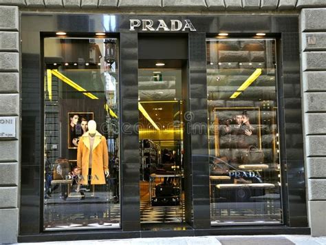 prada italy website